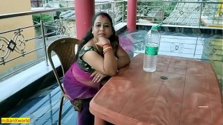 Indian desi hot bhabhi amazing xxx sex at relative house